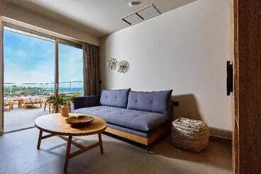 Hotelli Castello Infinity Suites   Adults Only