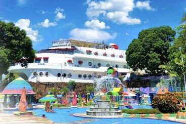 Kapal Garden Hotel Malang