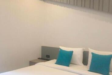 هتل The S24 Resort Buriram