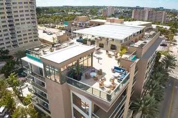 هتل Home2 Suites By Hilton Pompano Beach Pier