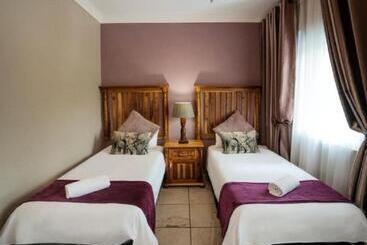 Hotel Ivory Tusk Lodge