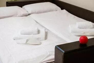 Aparthotel центр міста! затишні квартири в новобудові!