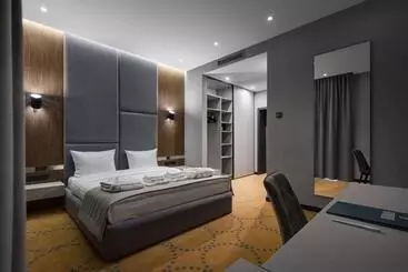Otel Raymond
