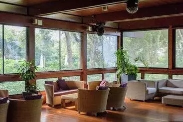 هتل Riva Degli Etruschi