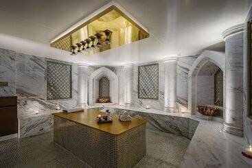 Radisson Blu Hotel & Suites Grt Chennai