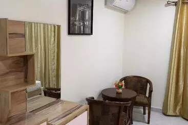 Huoneistohotelli Danat Layalina Appart