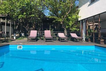 فندق Kodatskiy Kosh