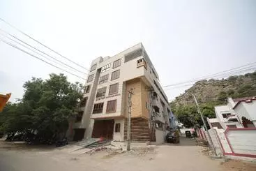 Hotel Itsy By Treebo  Sunshine Residency