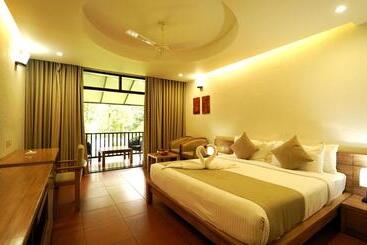 בית מלון כפרי Whispering Waters