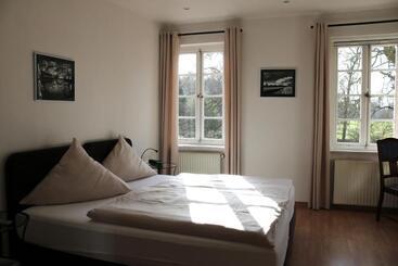 Klosterschänke Hude Hotel Ferienwohnungen Restaurant Café