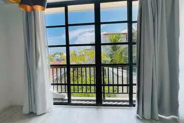 پانسیون Crystal Sands