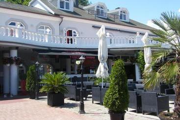 Bed and Breakfast Y Panzió