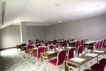 Hotelli Ramada By Wyndham Sakarya Hendek