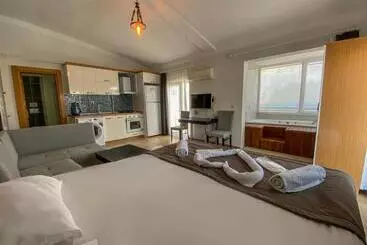 هتل Livia Luxury Apart