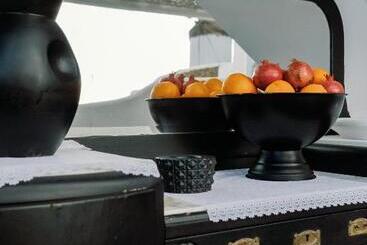 هتل She Mykonos Boutique