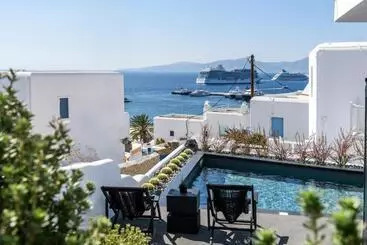 هتل She Mykonos Boutique