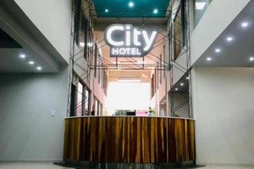 Hotel City