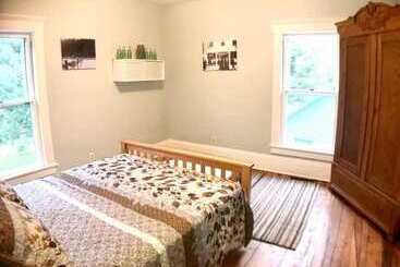 Laurel River Club Bed & Breakfast Or Lrcbnb