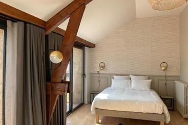 مبيت وإفطار Domaine Jacqueline Père & Filles