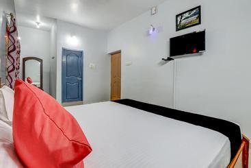 בית מלון כפרי Capital O 79102 Krish Holiday Inn