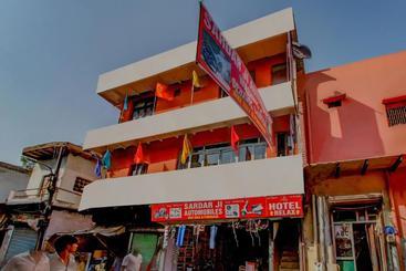 בית מלון כפרי Spot On Agr489  Relax