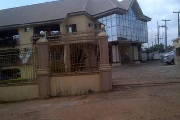 Pension First Victoria Castle S  Standard