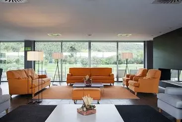 ホテル Món Sant Benet