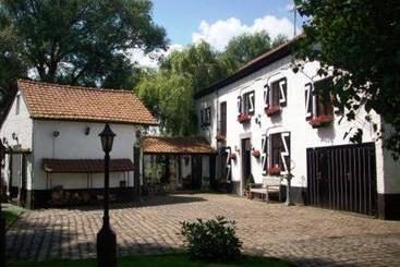 فندق Moulin De Moxhe Micro Gîte Et Gîte   Bed & Dreams