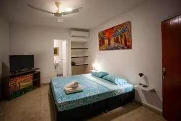 ユースホステル Hostal El Bando