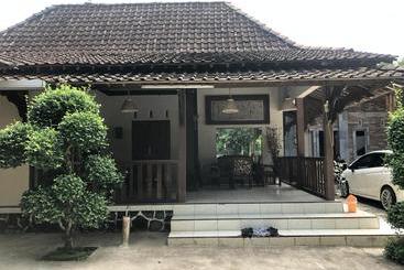 Hôtel Griya Borobudur Homestay Syariah Magelang Redpartner