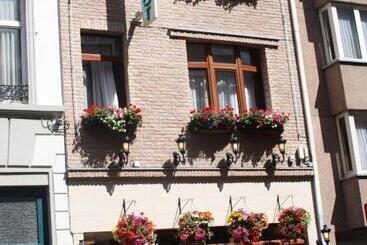 پانسیون Logies Ocelot