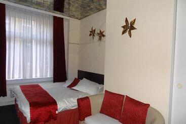 پانسیون Logies Ocelot