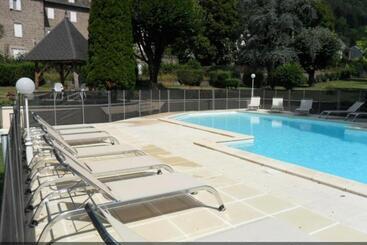 Отель Beauséjour