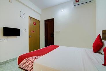 Super Hotel O Varcity Comforts Near Ragigudda Sri Prasanna Anjaneyaswamy Temple
