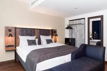 The Niu Saddle Apartments