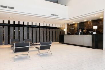 Hotel Holiday Inn Santiago Airport Terminal, An Ihg