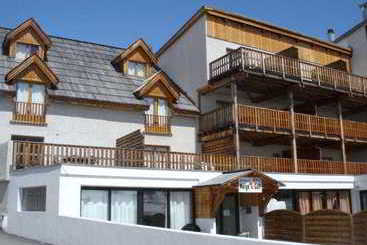 هتل Neige Et Golf