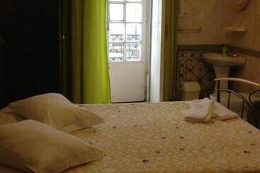 Отель New Aljubarrota Guest House