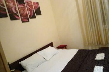 پانسیون каролек