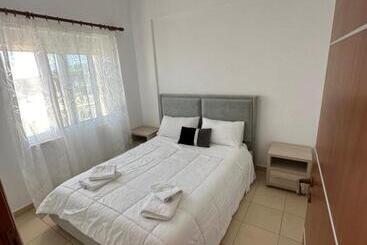 膳宿费 Villa Gjika