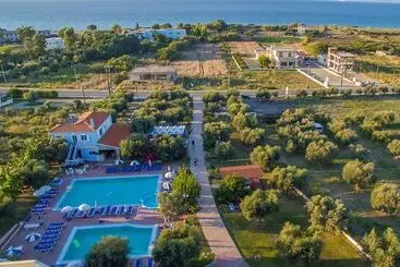 Filoxenia Apartments & Studios
