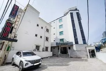 Gangneung J Block Motel