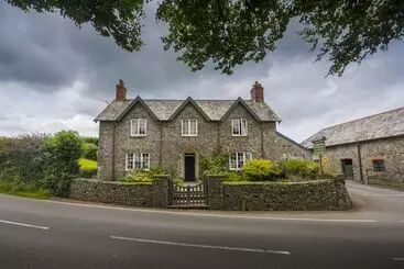 East Dyke Farmhouse B&b