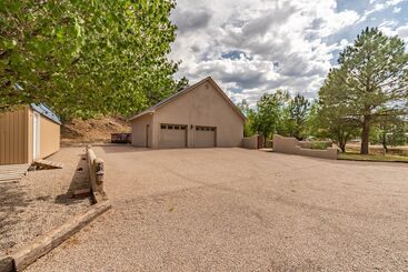 کلبه Little Creek Retreat