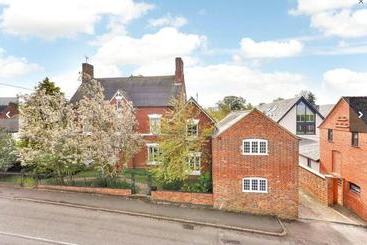 ペンション The Hollies