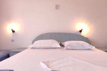 פנסיון Vila Fery Costinesti