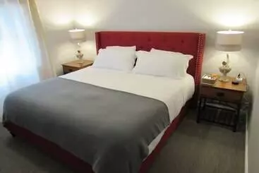 The Sky View Inn