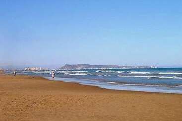 קוטג'' Typical Valencian House. Modernist Style. Recommended For Families