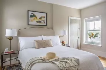 هتل Chapter House