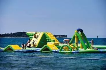 Hotel Happy Camp Mobile Homes In Centro Vacanze Bi Village